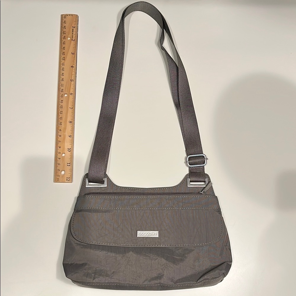 Baggallini Gray Shoulder Bag with Adjustable Strap